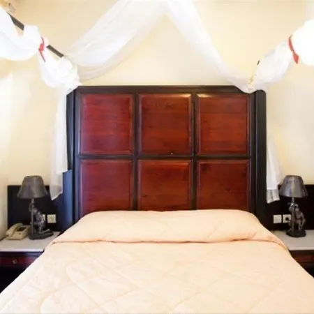 Hotel Castello Di Cavalieri 3*